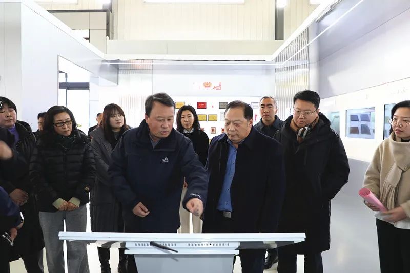 本溪市侨联领导到鑫丰集团考察交流