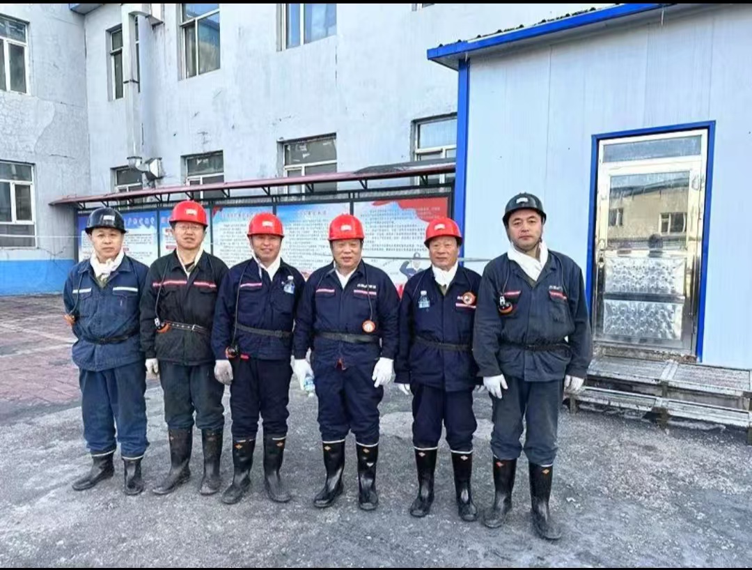  中国矿业大学（北京）煤炭研究院大坡度开采协同创新中心主任张希望到通化矿业集团进行考察调研