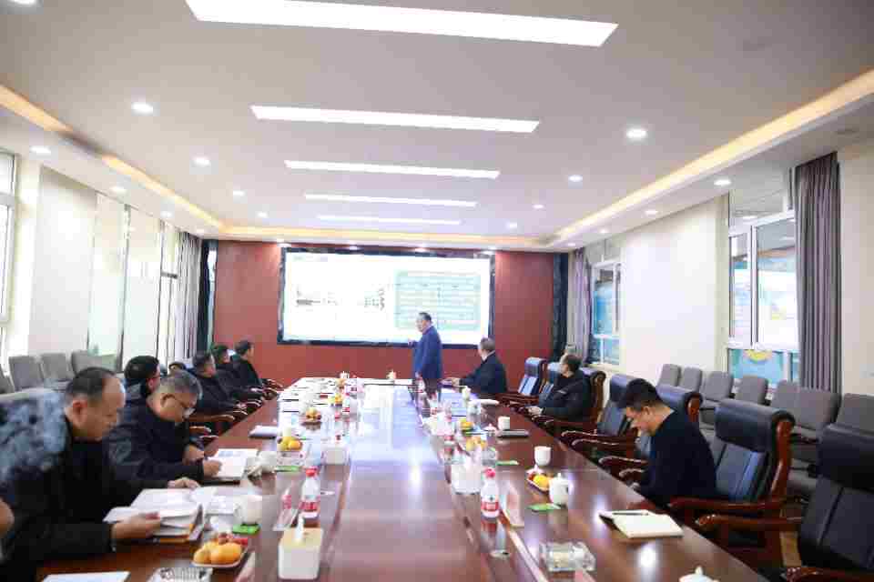 平煤集团领导到鑫丰集团考察调研